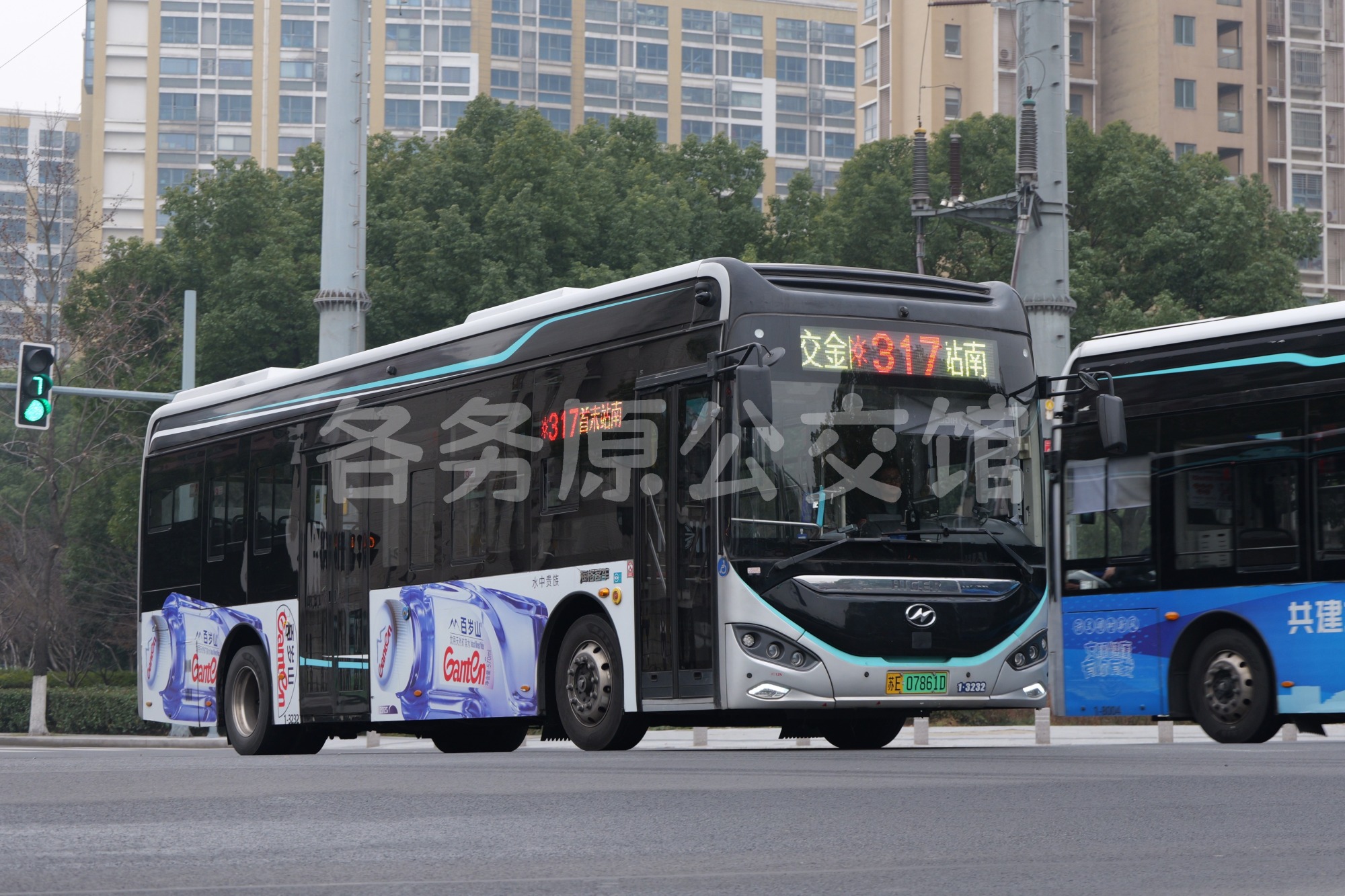 KLQ6106GAEVN2A图片
