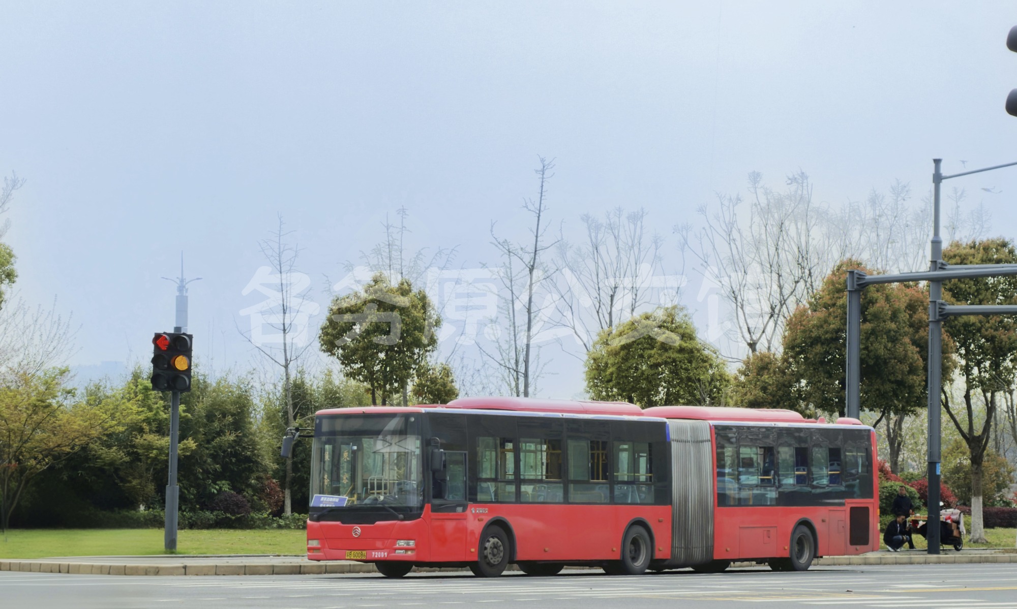 无锡公交 - XML6165J18C