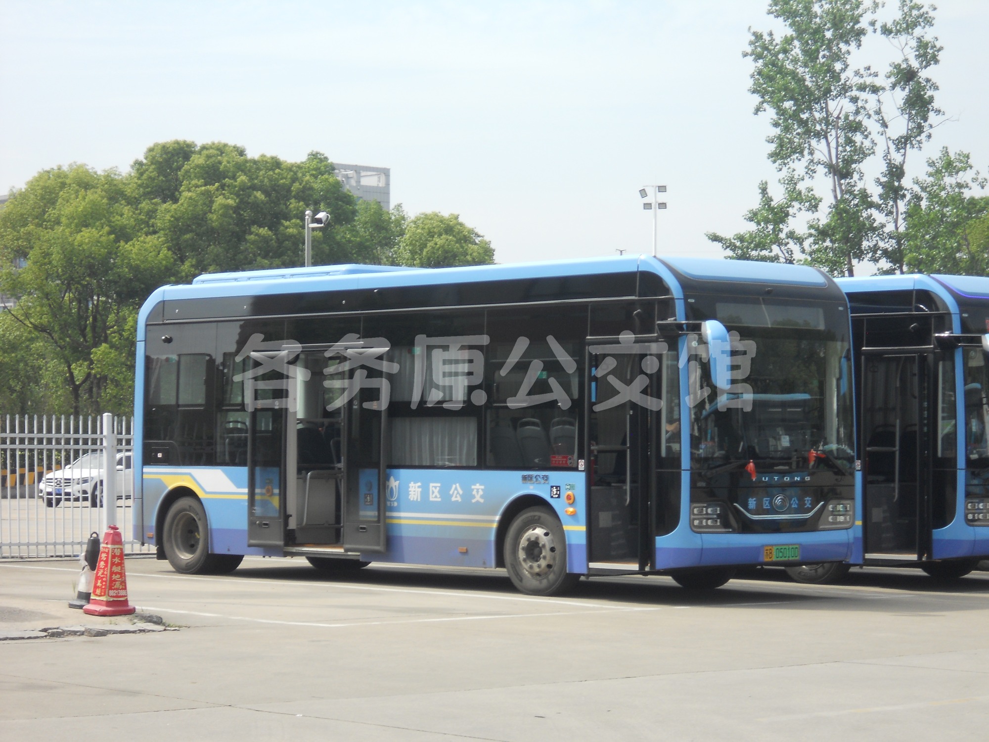 新区公交 - ZK6856BEVG22L1