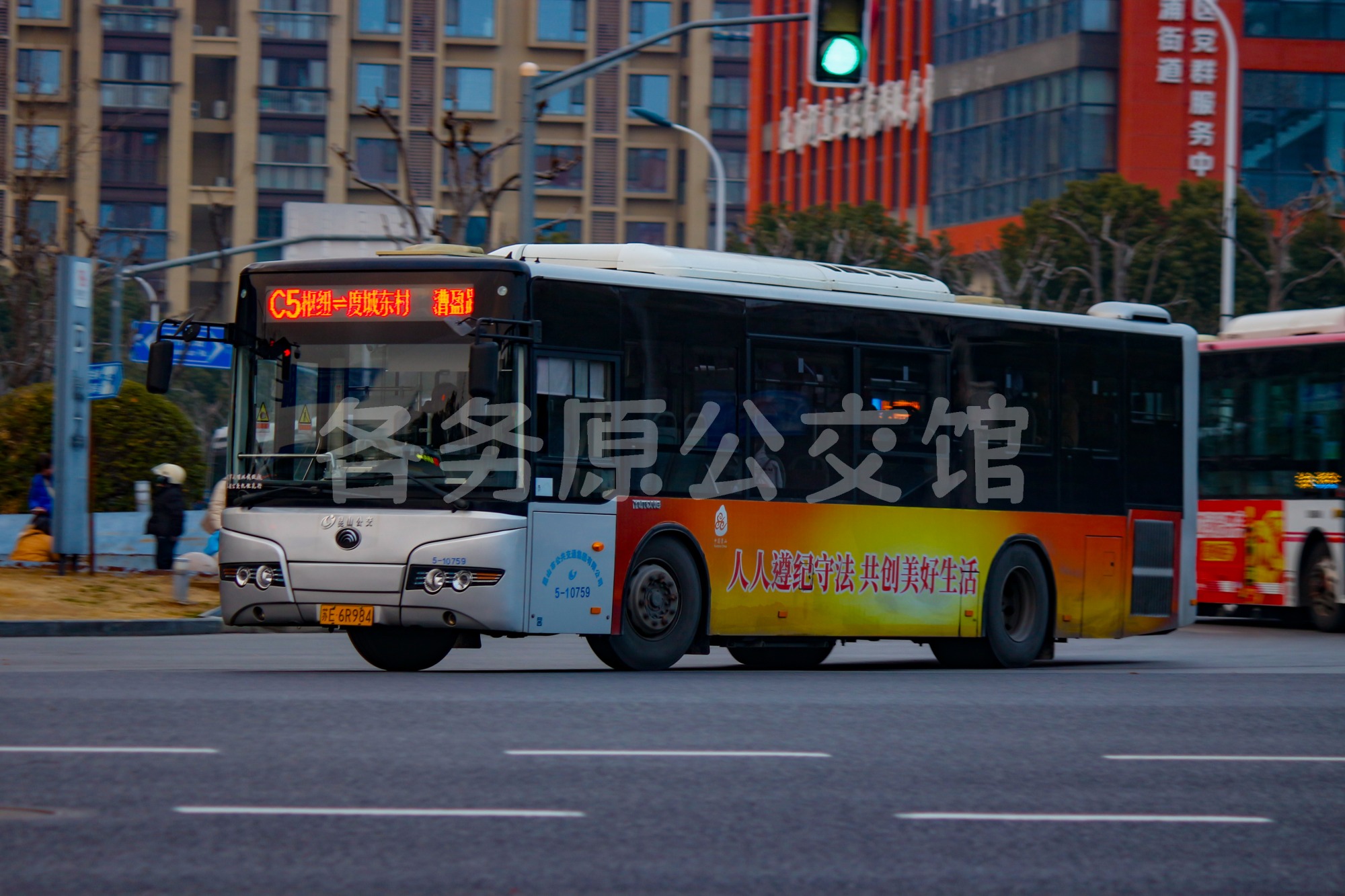 热门图片