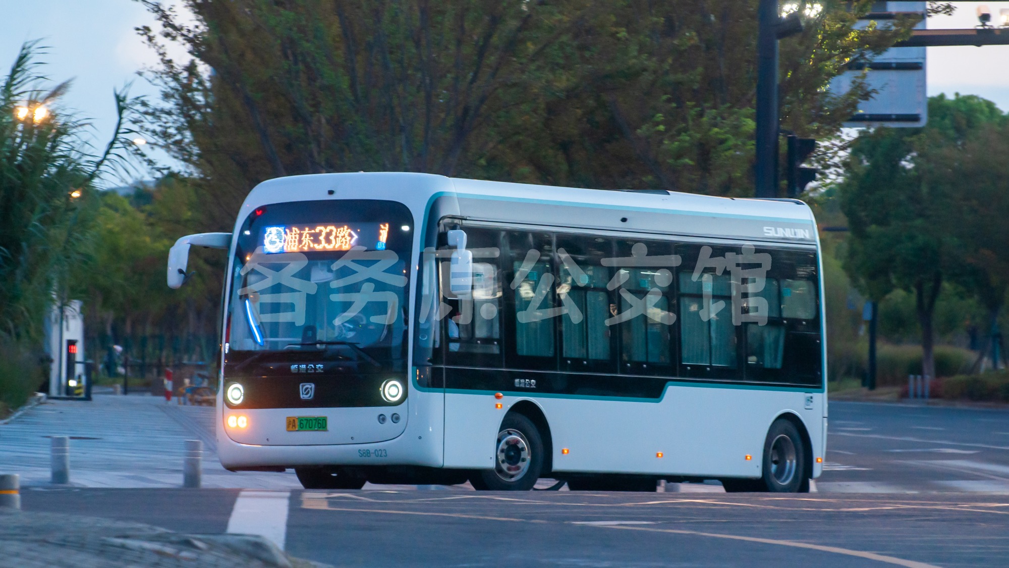 热门图片