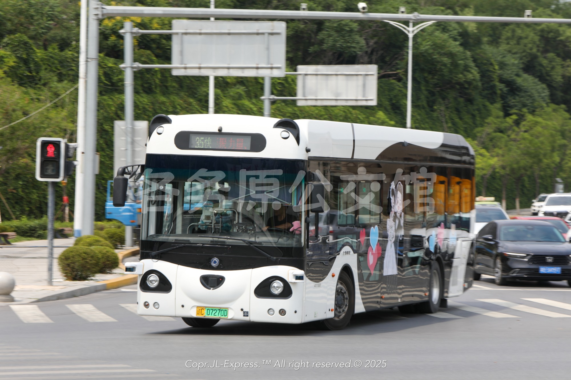 鞍山交运 - SLK6123UBEVN3