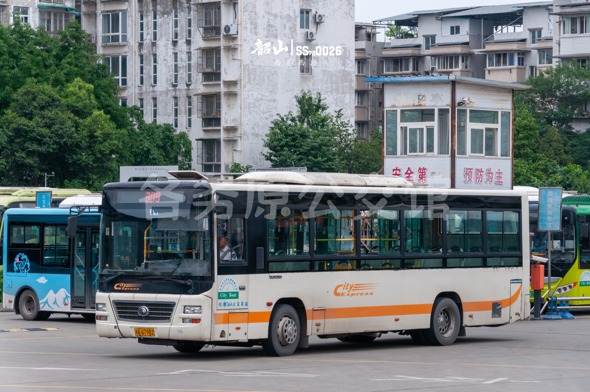 ZK6821NG5图片