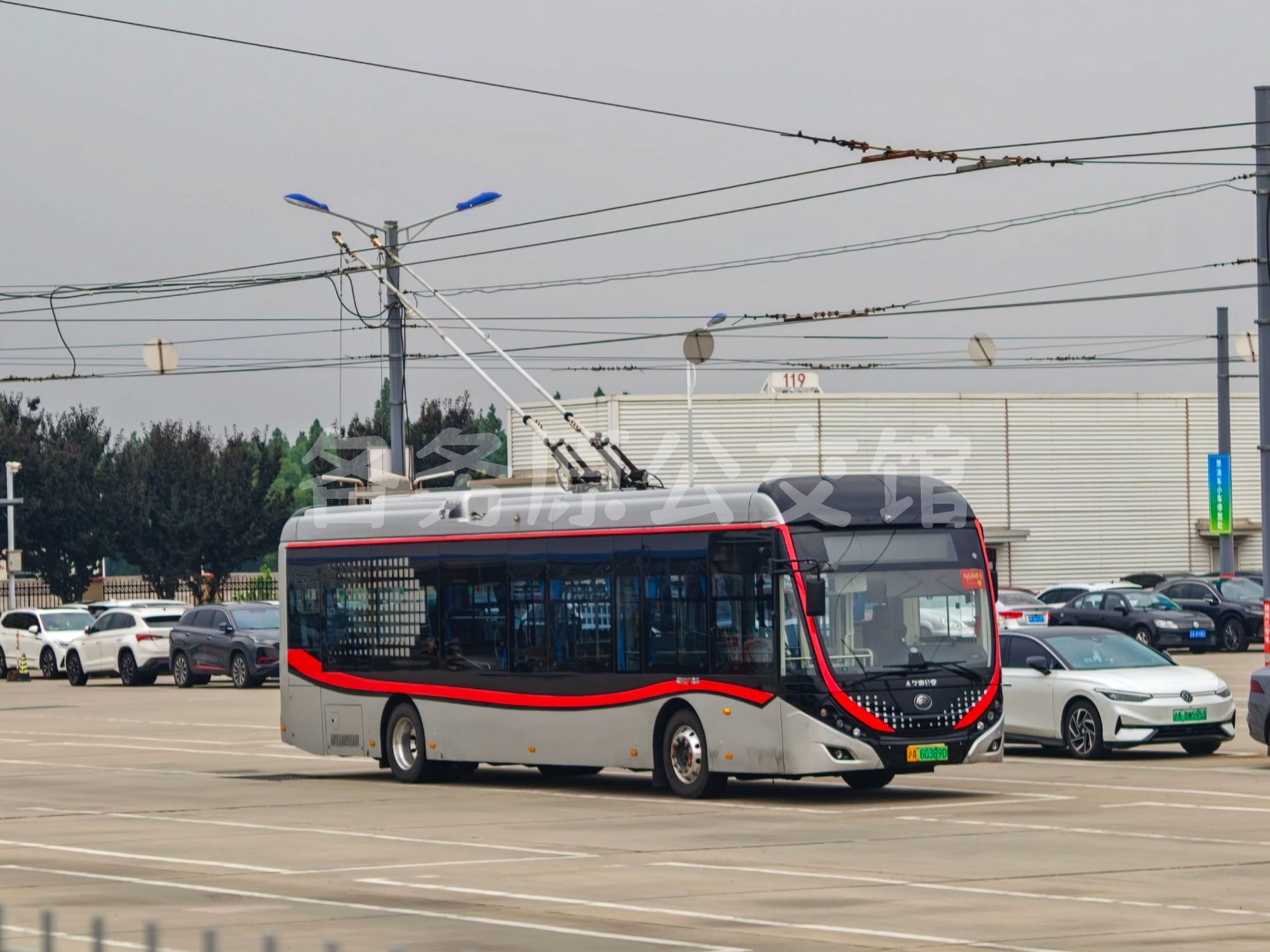 久事公交 - ZK5125C