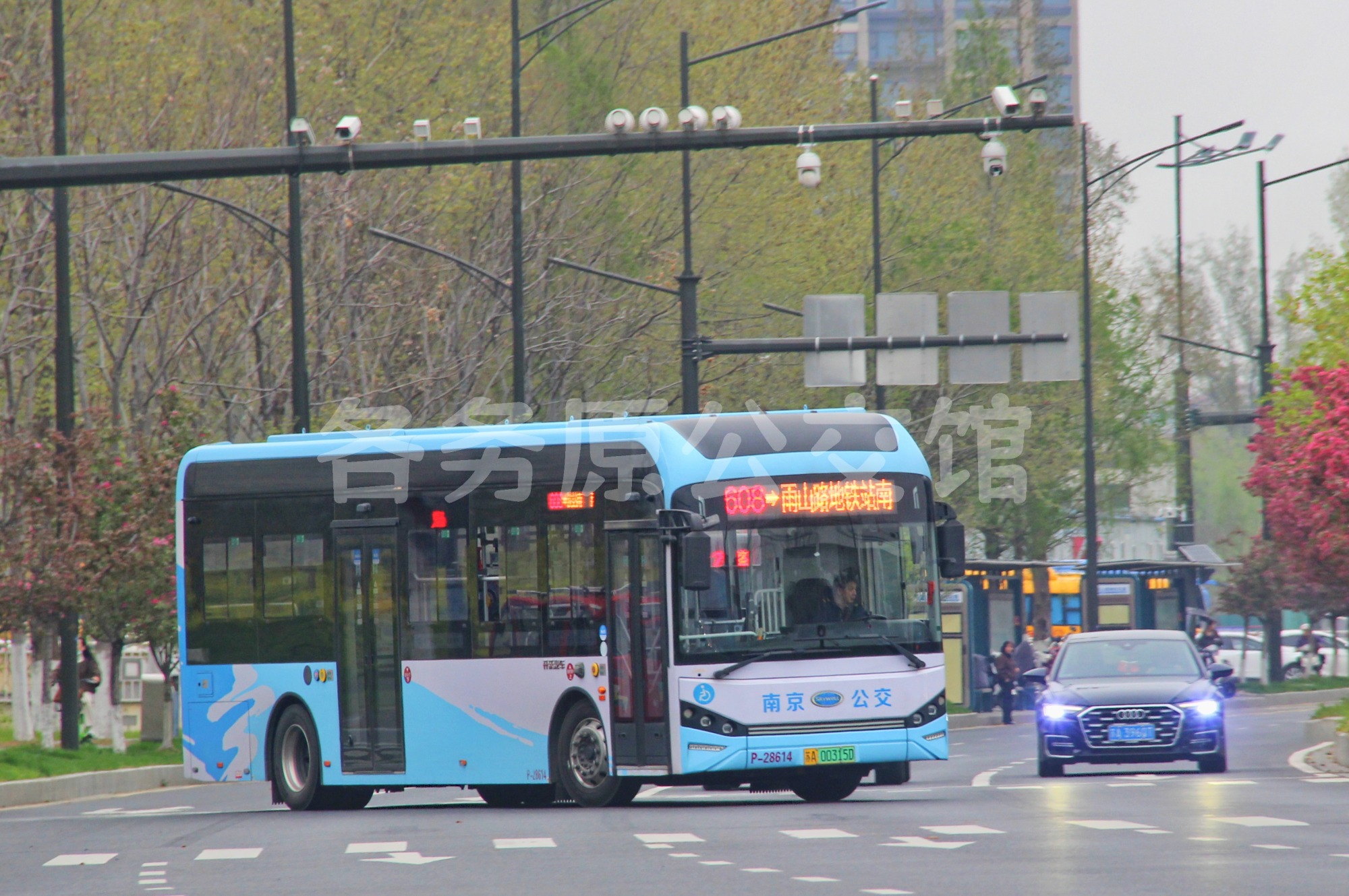 608路