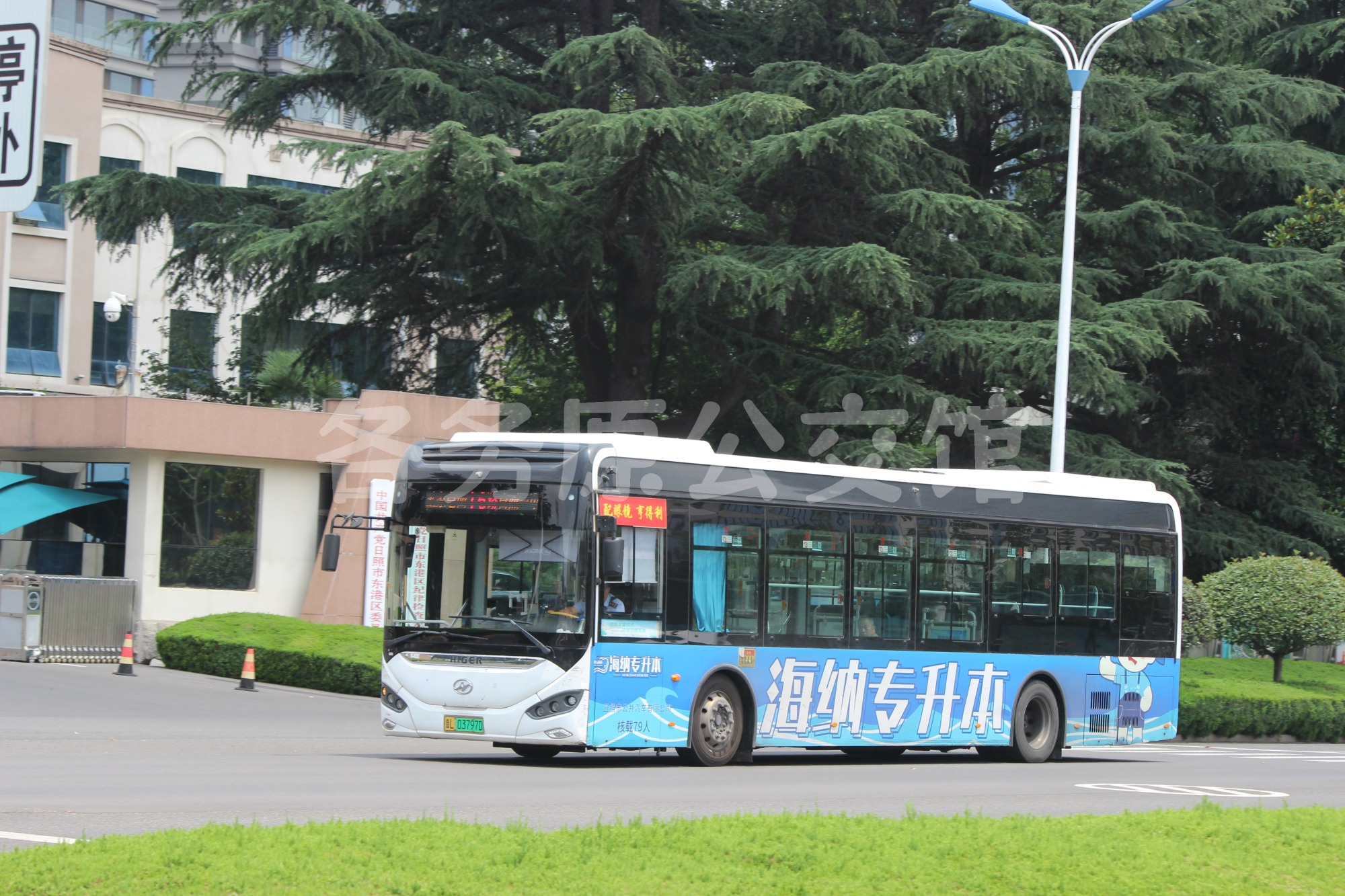 热门图片