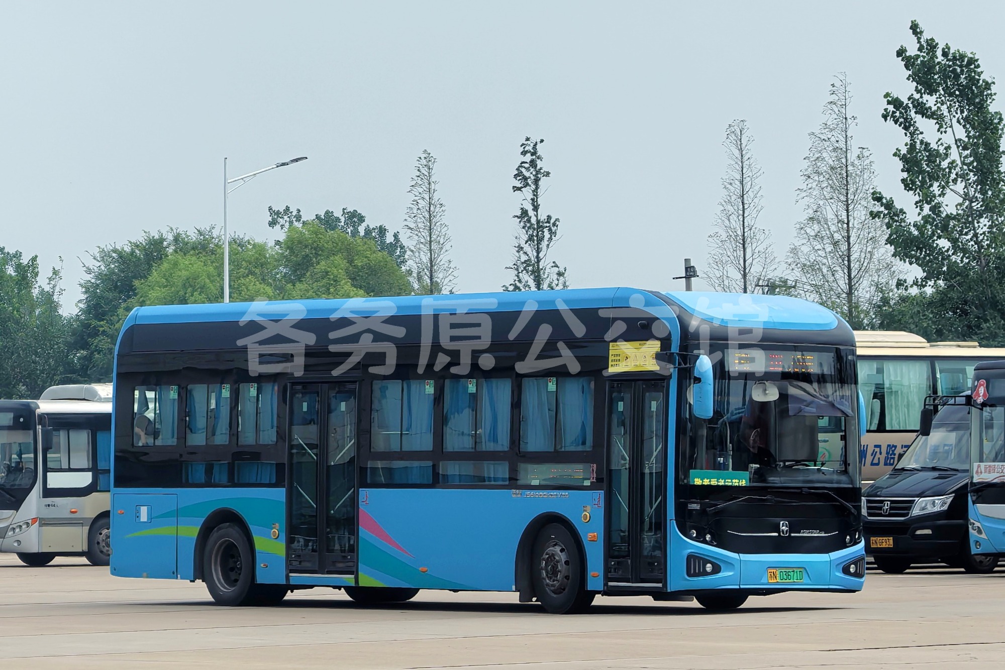 JS6108GHBEV26图片