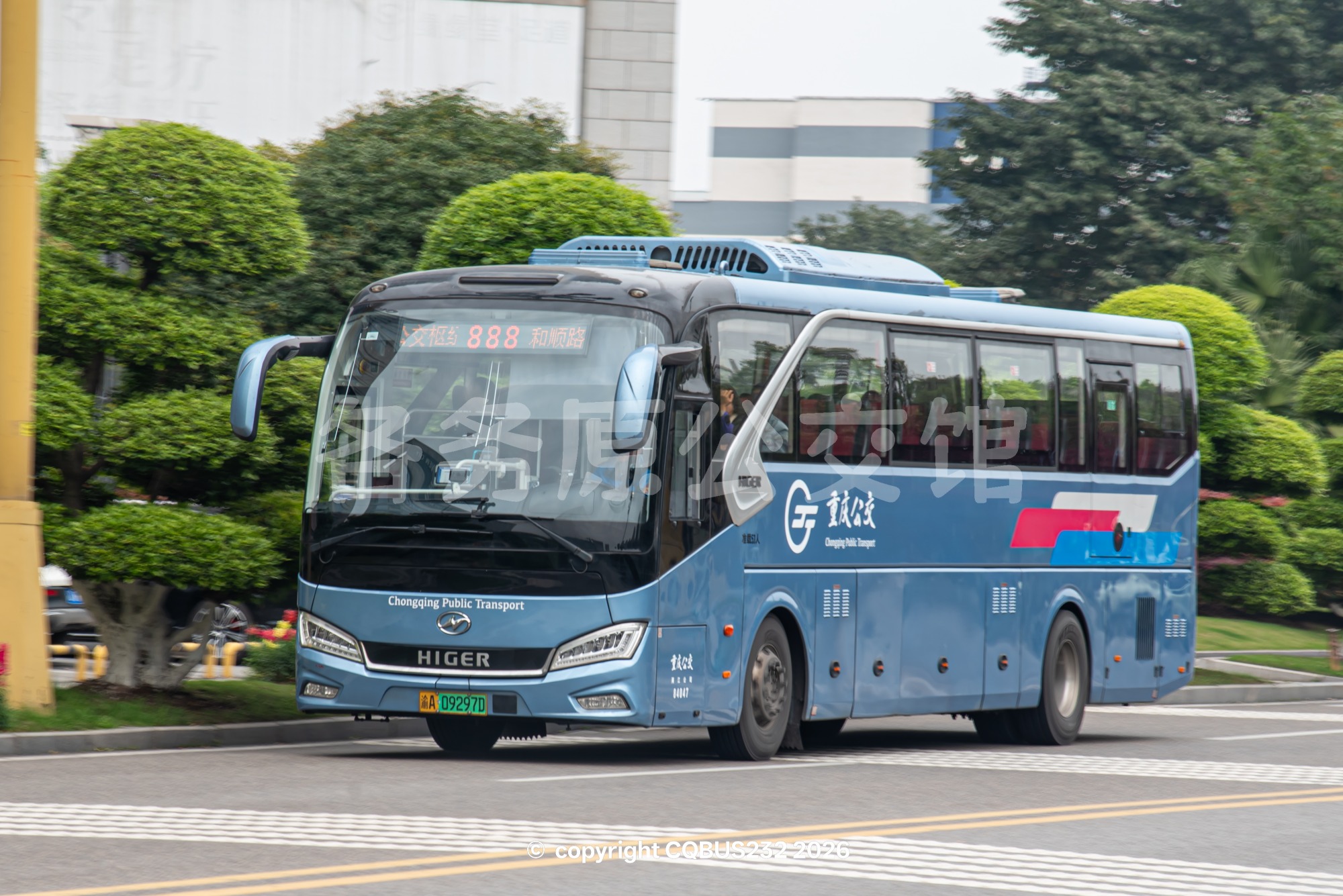 KLQ6127YEV1N1图片