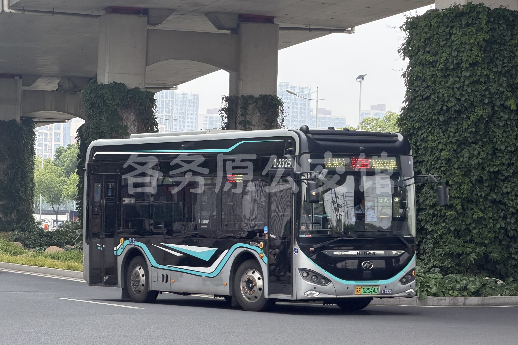 KLQ6856GAEVN8图片