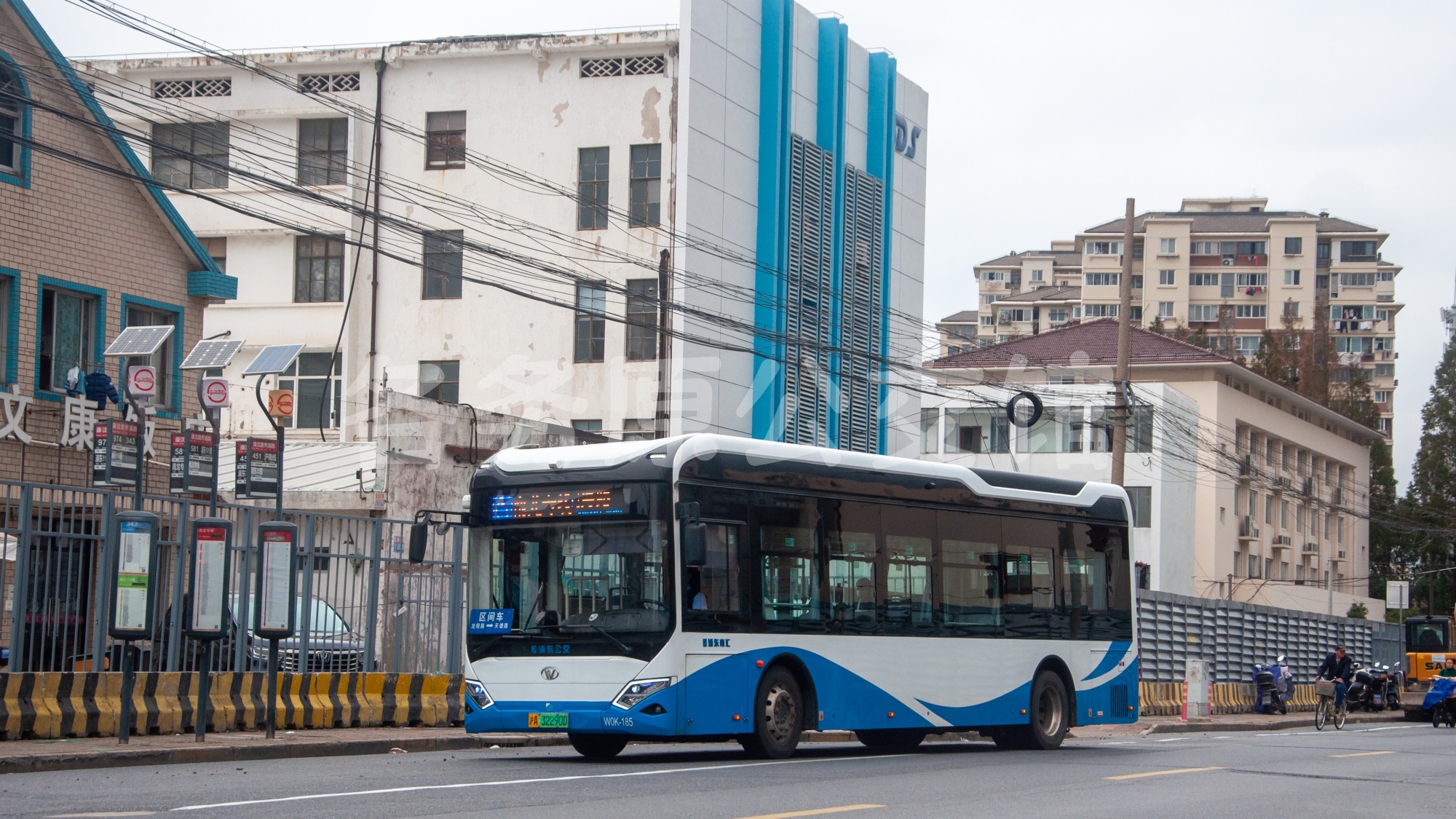 龙阳路至天雄路区间
