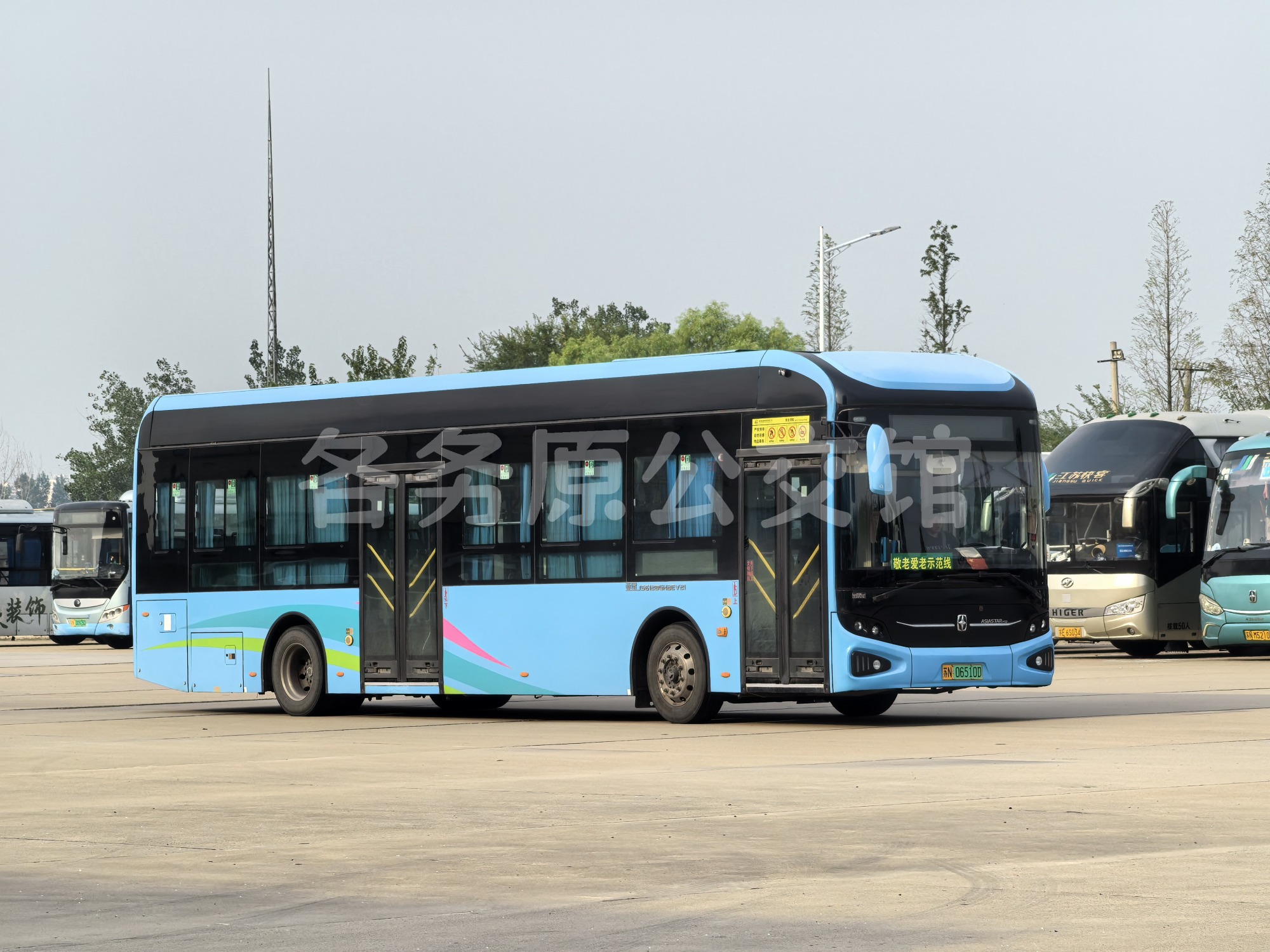 金路桥客运 - JS6128GHBEV21
